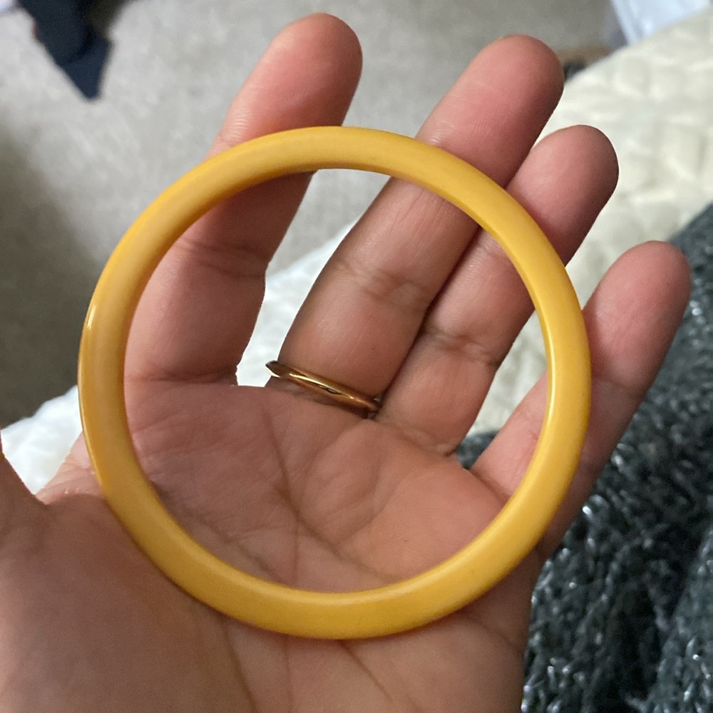 Bakelite Bangle Bracelets - image 3